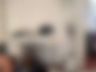 Mrshyboy32's Live Sex Cam Show