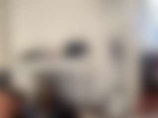 Mrshyboy32's Live Sex Cam Show