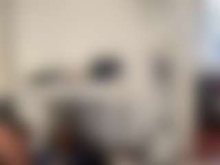 Mrshyboy32's Live Sex Cam Show