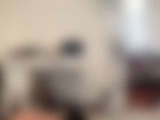 Mrshyboy32's Live Sex Cam Show