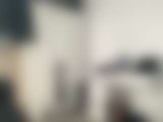 Mrshyboy32's Live Sex Cam Show