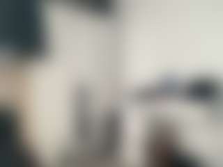 Mrshyboy32's Live Sex Cam Show