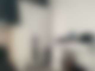Mrshyboy32's Live Sex Cam Show