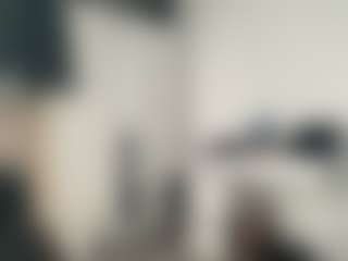Mrshyboy32's Live Sex Cam Show