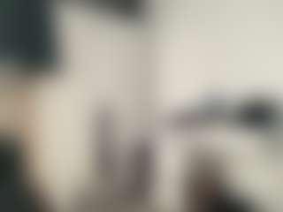 Mrshyboy32's Live Sex Cam Show
