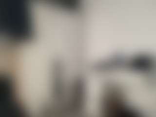Mrshyboy32's Live Sex Cam Show
