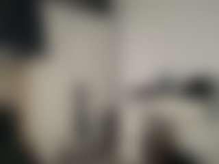 Mrshyboy32's Live Sex Cam Show