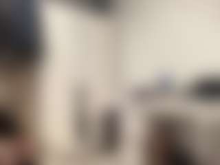 Mrshyboy32's Live Sex Cam Show
