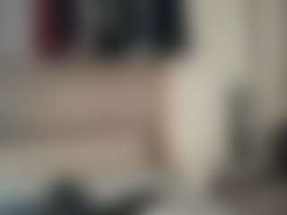 Mrshyboy32's Live Sex Cam Show