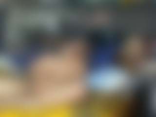 Mrshyboy32's Live Sex Cam Show