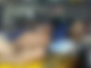 Mrshyboy32's Live Sex Cam Show