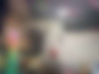 Mrshyboy32's Live Sex Cam Show