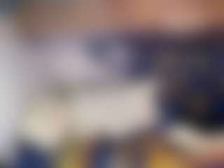 Mrshyboy32's Live Sex Cam Show