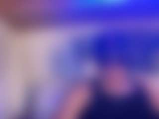 Mrshyboy32's Live Sex Cam Show