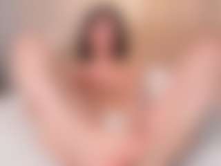 loralifelover's Live Sex Cam Show