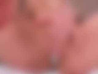 loralifelover's Live Sex Cam Show