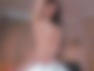 Live cam show with loralifelover - Camel Toe on Dolls Live
