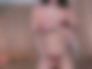 loralifelover's Live Sex Cam Show