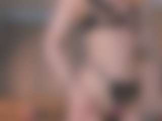 loralifelover's Live Sex Cam Show