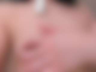 Live cam show with loralifelover - Moaning on Camsoda