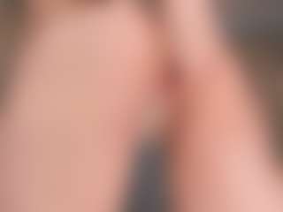 loralifelover's Live Sex Cam Show