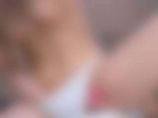 loralifelover's Live Sex Cam Show