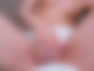 loralifelover's Live Sex Cam Show