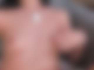 loralifelover's Live Sex Cam Show
