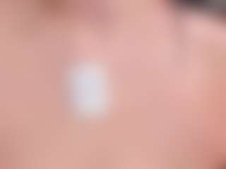 loralifelover's Live Sex Cam Show