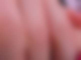 loralifelover's Live Sex Cam Show