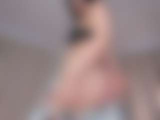 Live cam show with loralifelover - Solo on Hubzter Live