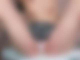 loralifelover's Live Sex Cam Show