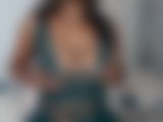 Live cam show with Angelaaxx - Petite on Milf Play