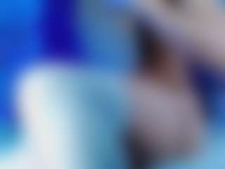 Queen23's Live Sex Cam Show