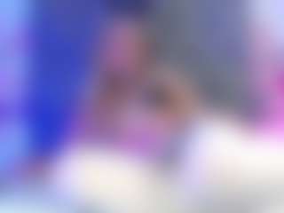 Queen23's Live Sex Cam Show