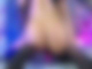Live cam show with Queen23 - Dirty Talk on Mixed Magazine Live