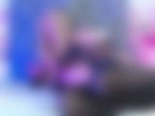 Live cam show with Queen23 - Tiny Tits on Livezox
