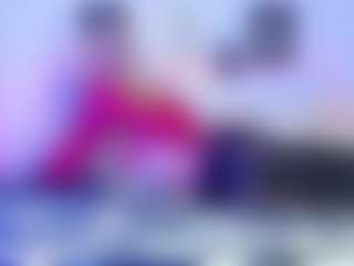 Live cam show with Queen23 - Tease on Fling VIP Chat