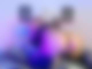 Queen23's Live Sex Cam Show