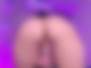 Live cam show with kendall_07 - Big Tits Small Tits on Camsoda