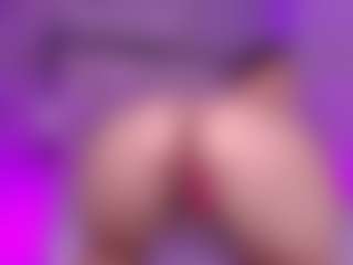 Live cam show with kendall_07 - Double Penetration on Milfs Live