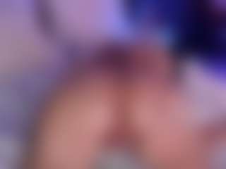 nikavelvet's Live Sex Cam Show
