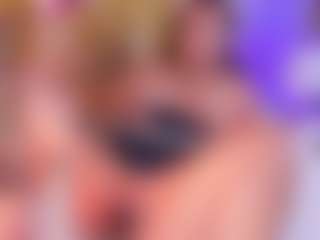 Live cam show with BBWCloe - Pornstar Public on eurowanks.com