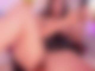 Live cam show with BBWCloe - Dildo Or Vibrator on Mixed Magazine Live