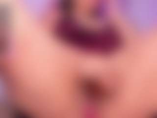 Live cam show with BBWCloe - Butt Plug on CamSodaAdn
