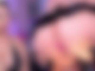 Live cam show with BBWCloe - Pornstar Public on Camming Site