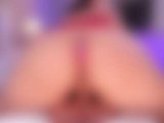 Live cam show with BBWCloe - Toys on friskycurves.com