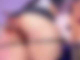 Live cam show with BBWCloe - BBW on StripNow