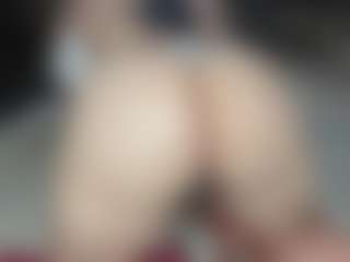 Live-camshow met BBWCloe - Striptease op Camsoda