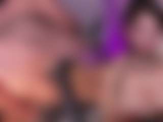 Live cam show with BBWCloe - Ass Bouncing on Dolls Live
